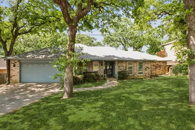2207 Oakwood Lane, Arlington, TX 76012 - Photo 1