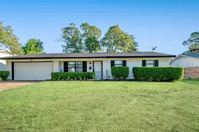 2725 Hubbard Street, Paris, TX 75460 - Photo 1