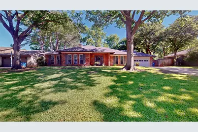 2910 Brookshire Drive, Grapevine, TX 76051 - Photo 1