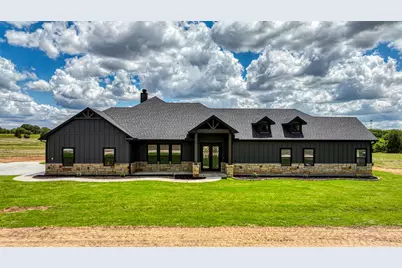 140 Rolling Hills Boulevard, Alvord, TX 76225 - Photo 1