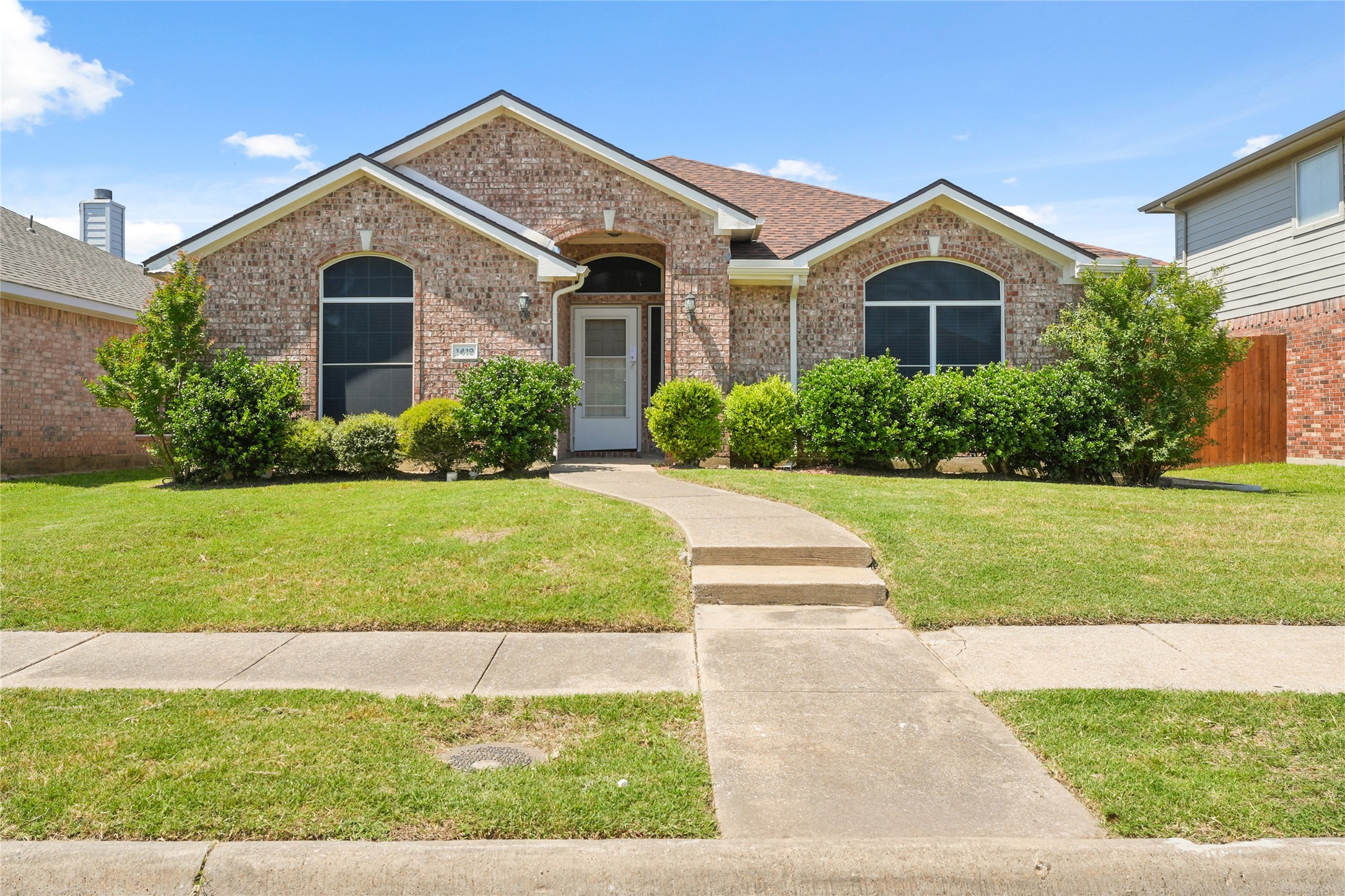 1419 Vanderbilt Ln, Mesquite, TX 75181 - MLS 20936301 - Coldwell Banker