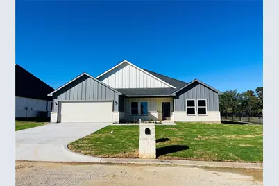 901 Holiday Hills, Mineral Wells, TX 76067 - Photo 1