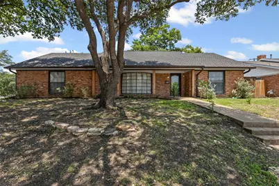 3864 Wedgworth Road S, Fort Worth, TX 76133 - Photo 1