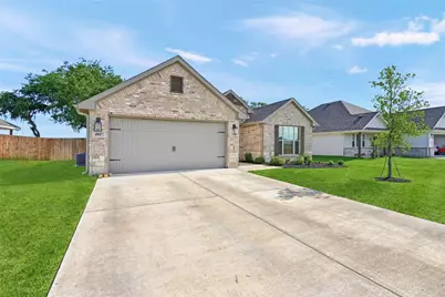 4817 Enclave Drive, Sanger, TX 76266 - Photo 1