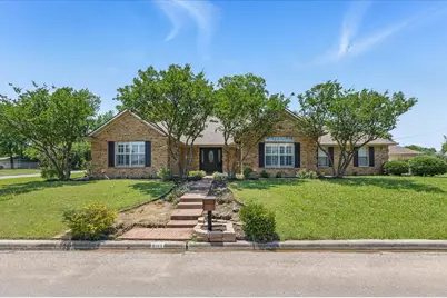 201 Wilson Street, Whitesboro, TX 76273 - Photo 1