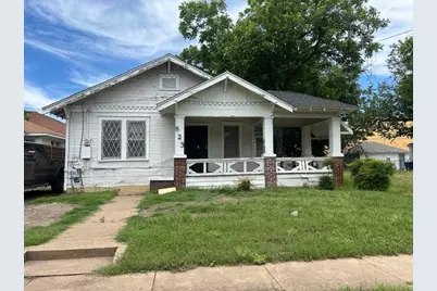 823 Centre, Dallas, TX 75208 - Photo 1