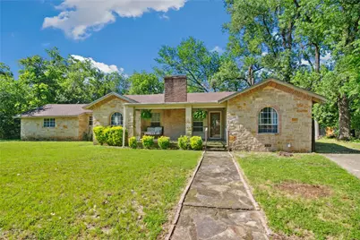 821 Columbia Street, Beverly Hills, TX 76711 - Photo 1