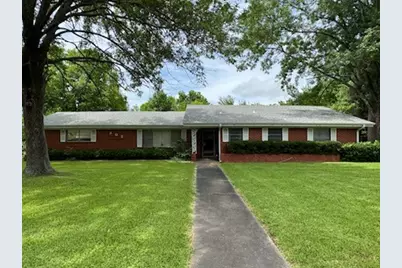 805 W 4th Street, Clarksville, TX 75426 - Photo 1