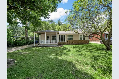 103 W Plum Street, Aubrey, TX 76227 - Photo 1