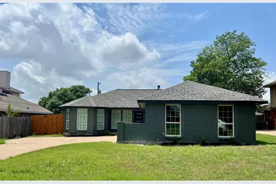 302 Mesa Wood Drive, Glenn Heights, TX 75154 - Photo 1