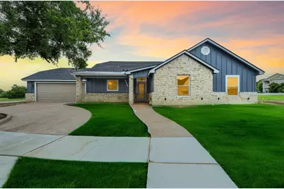 407 Charleston Park, Woodway, TX 76712 - Photo 1