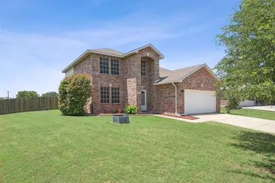 6704 Wellston Lane, Denton, TX 76210 - Photo 1