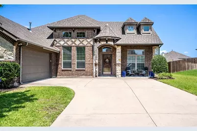716 Edgewood Drive, DeSoto, TX 75115 - Photo 1