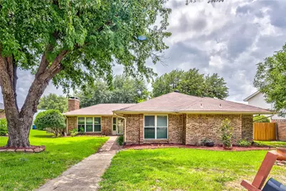 1702 Elizabeth Drive, Carrollton, TX 75007 - Photo 1