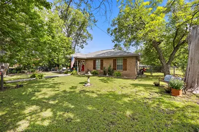 1105 W Storey Street, San Saba, TX 76877 - Photo 1