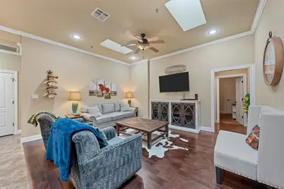 721 Austin Avenue, Waco, TX 76701 - Photo 1