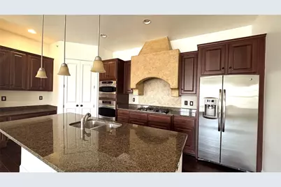 555 Via Amalfi #405, Irving, TX 75039 - Photo 1