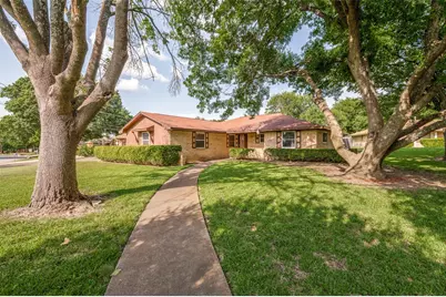 328 Bennett Circle, DeSoto, TX 75115 - Photo 1