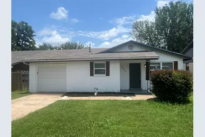 2434 Lakeshore Drive, Grand Prairie, TX 75051 - Photo 1