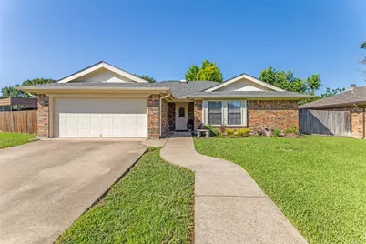 348 La Quinta Circle N, Keller, TX 76248 - Photo 1