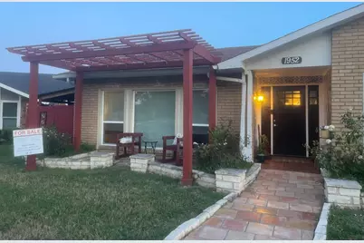 1952 Rambling Ridge Lane, Carrollton, TX 75007 - Photo 1