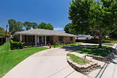 909 W Grauwyler Road, Irving, TX 75061 - Photo 1