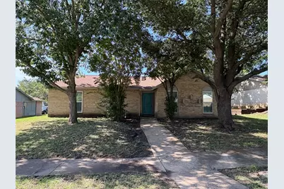 1226 Canyon Oaks Drive, Lancaster, TX 75146 - Photo 1