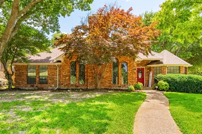 900 Forest Hill Court, Cedar Hill, TX 75104 - Photo 1