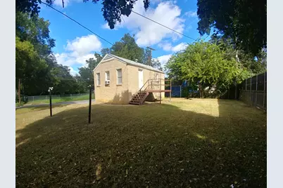 2801 Primrose Avenue #Garage, Fort Worth, TX 76111 - Photo 1