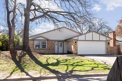 5804 Trail Crest Drive, Arlington, TX 76017 - Photo 1