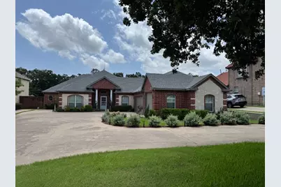 3840 W Pioneer Drive, Irving, TX 75061 - Photo 1