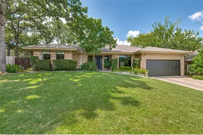 5205 Shady Springs Court, Arlington, TX 76017 - Photo 1