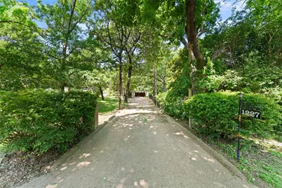 1227 N Irving Heights Drive, Irving, TX 75061 - Photo 1