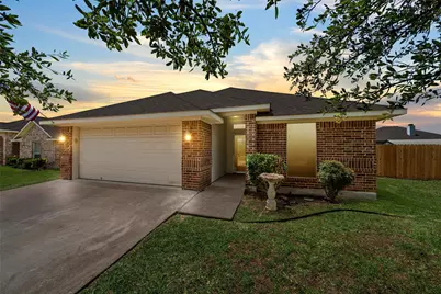 708 Sapphire Boulevard, Hewitt, TX 76643 - Photo 1