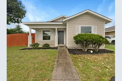 1840 Greenfield Avenue, Fort Worth, TX 76102 - Photo 1