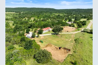 98 Shady Oaks Court, Mineral Wells, TX 76067 - Photo 1