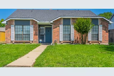 816 Plummer Drive, Cedar Hill, TX 75104 - Photo 1