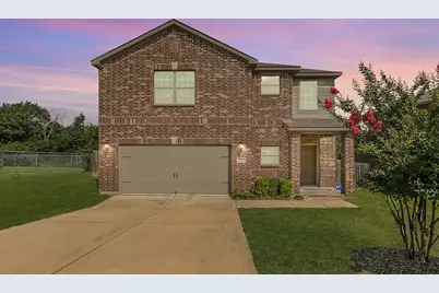 725 Oak Creek Drive, Hutchins, TX 75141 - Photo 1