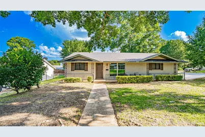 1031 Oak Hurst Drive, Grapevine, TX 76051 - Photo 1