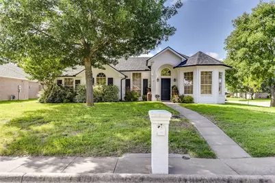 700 Stanford Drive, Waxahachie, TX 75165 - Photo 1