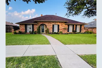 4706 Silverthorn Drive, Mesquite, TX 75150 - Photo 1