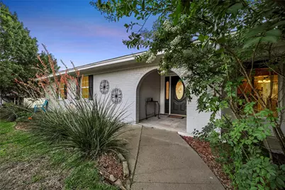 408 Wooded Crest Drive, Woodway, TX 76712 - Photo 1