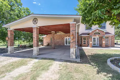 102 E Britton Street, Krum, TX 76249 - Photo 1