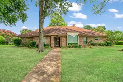 720 Medalist Street, Paris, TX 75460 - Photo 1