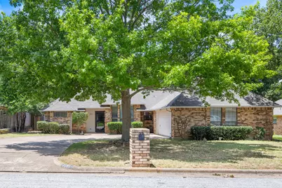 7725 Red Oak Street, North Richland Hills, TX 76182 - Photo 1