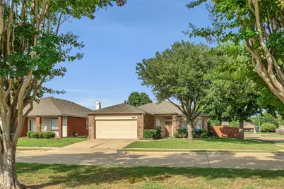 4944 Steeple Chase Court, Grand Prairie, TX 75052 - Photo 1