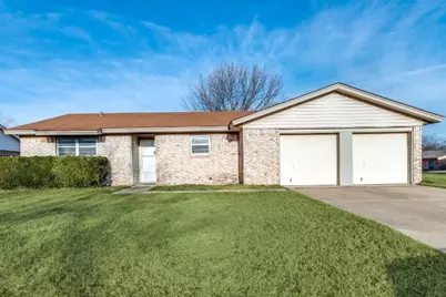 900 Skelly Street, Crowley, TX 76036 - Photo 1