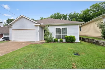 402 Stockard Street, Lake Dallas, TX 75065 - Photo 1