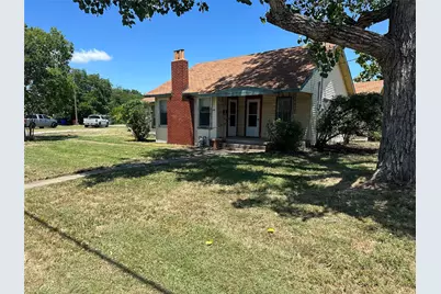 300 McKinney Street, Farmersville, TX 75442 - Photo 1