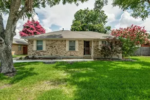 1310 Kingsbridge Dr, Garland, TX 75040 - Photo 25